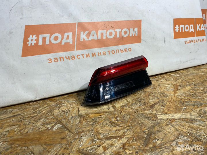 Фонарь задний внутренний левый BMW 3-Series
