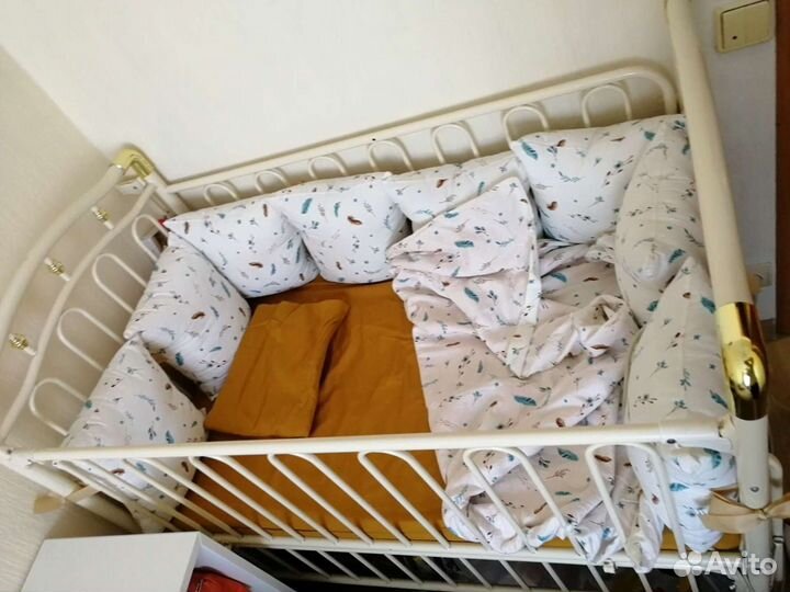 Бортики в кроватку + постельное