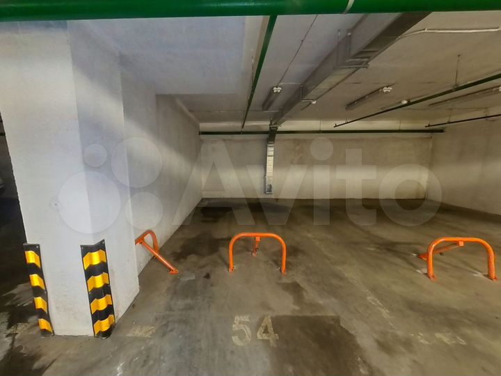 Машиноместо, 14 м²