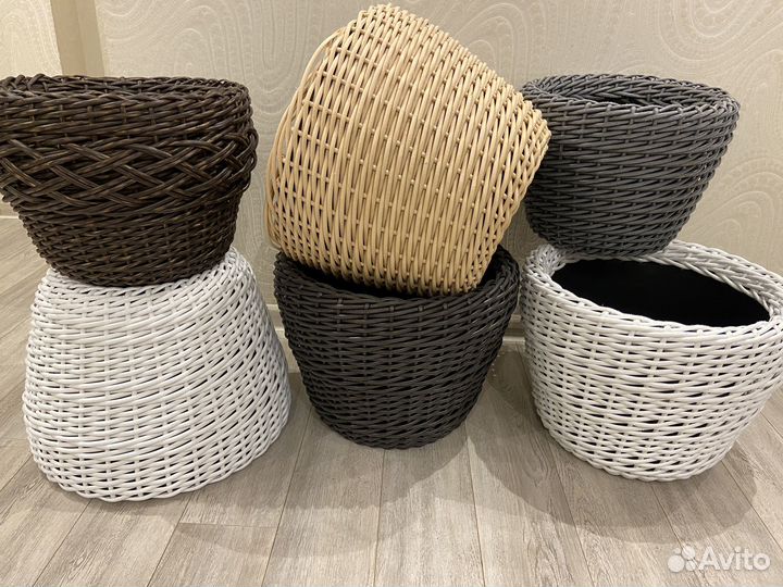 Кашпо из искусственного ротанга