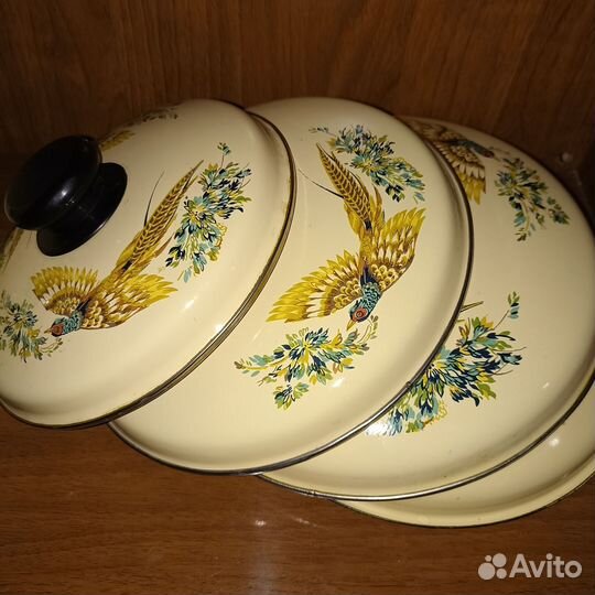 Посуда эмалированная новая кастрюли чайник кружки