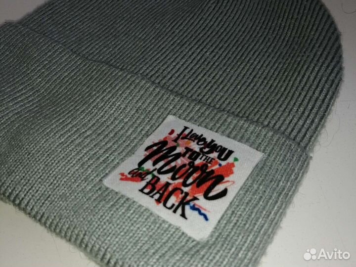 Женская шапка