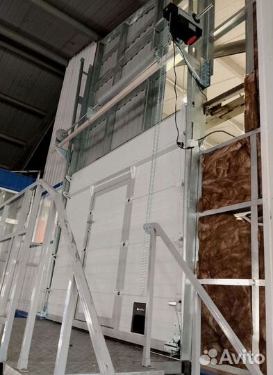 Секционные ворота