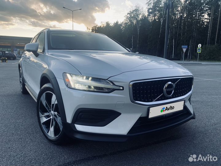 Volvo V60 Cross Country 2.0 AT, 2020, 42 000 км