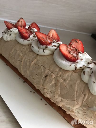 Меренговый рулет