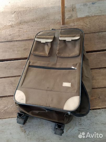 Чемодан дорожный на колесах бу