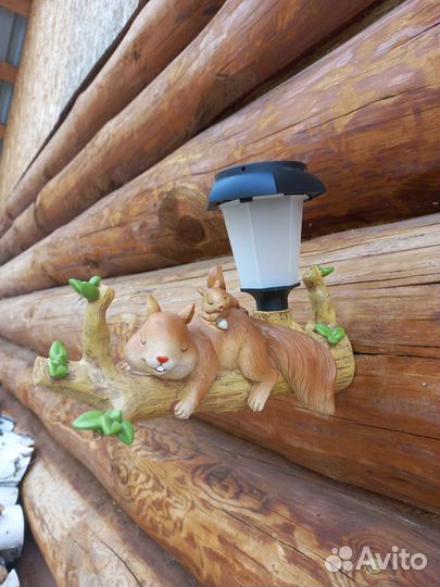 Фигурка садовая со светодиодным фонарем 