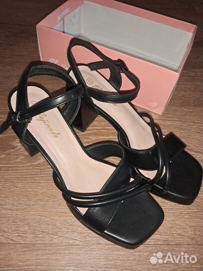 Туфли женские