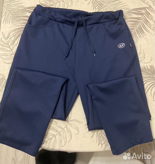 Спортивный костюм женский