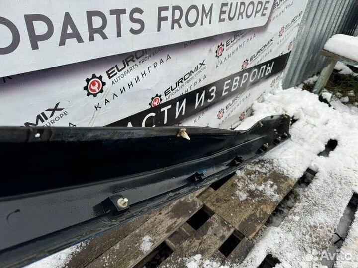 Накладка на порог наружная правая Mitsubishi