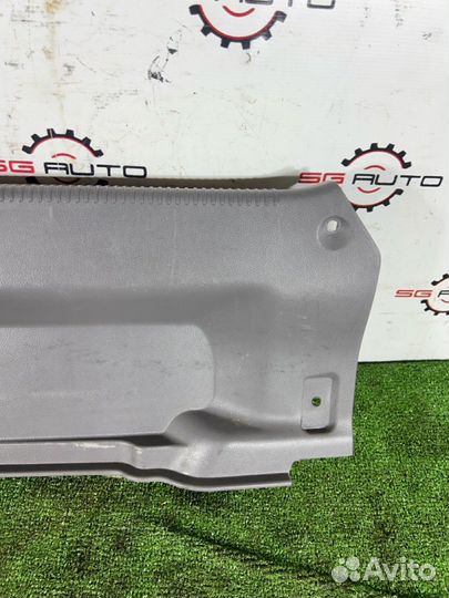 Обшивка багажника Toyota Celica ZZT231 2ZZ-GE 2000