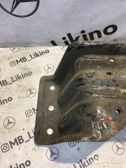 Кронштейн АКПП Mercedes Ml Gl W164