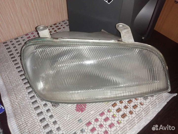 Фара правая toyota rav 4