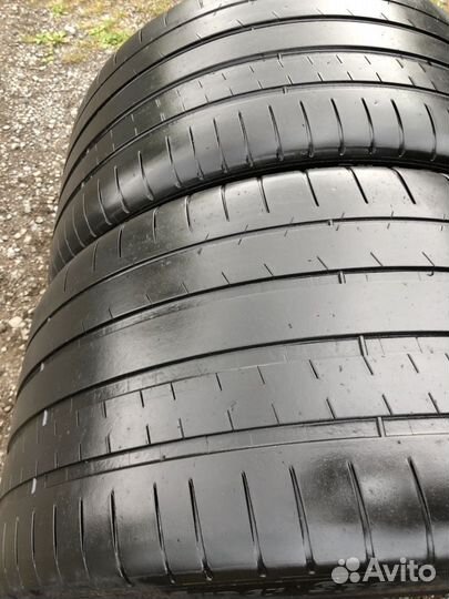 Michelin Pilot Super Sport 295/35 R20