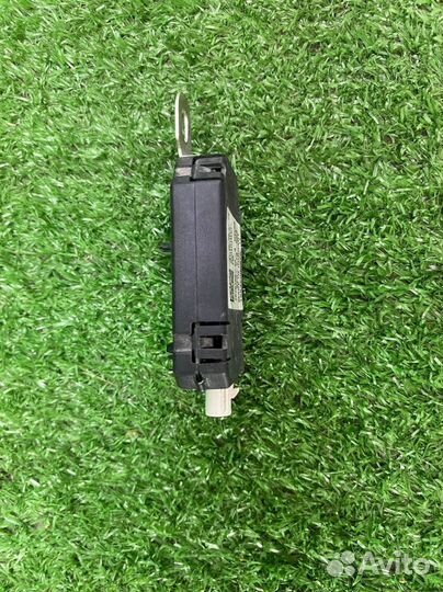 Усилитель антенны Tesla Model 3 5426