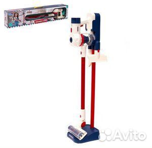 Игрушечный пылесос