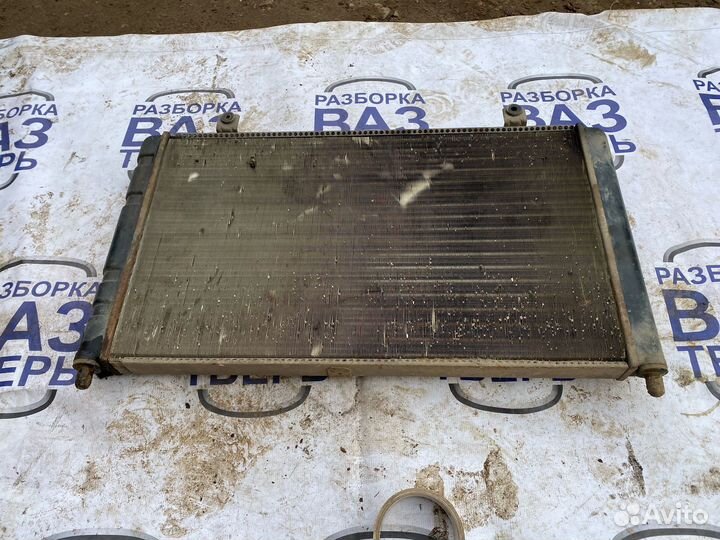 Радиатор охлаждения Калина