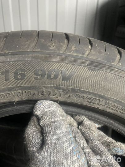 Kumho Ecsta HS52 215/45 R16