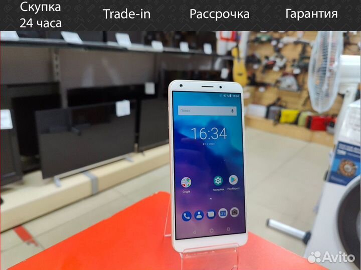ZTE Blade V9 Vita, 3/32 ГБ