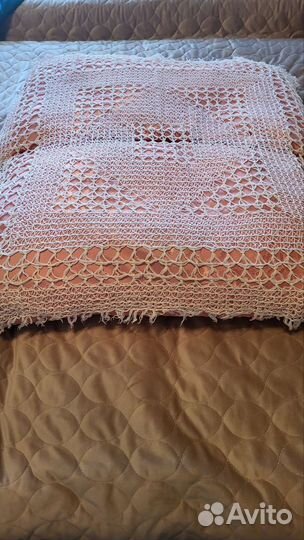 Старинная накидка на подушку или столик