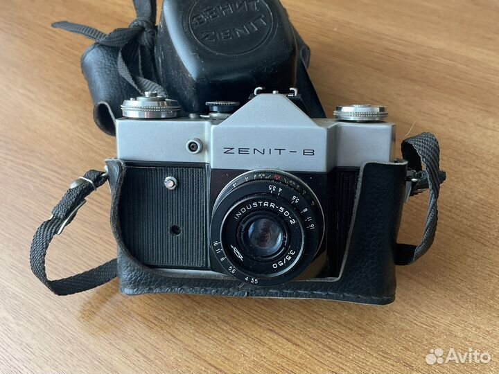 Плёночный фотоаппарат зенит