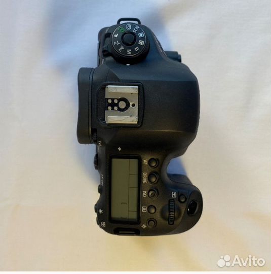 Зеркальный фотоаппарат canon eos 6d mark ii body