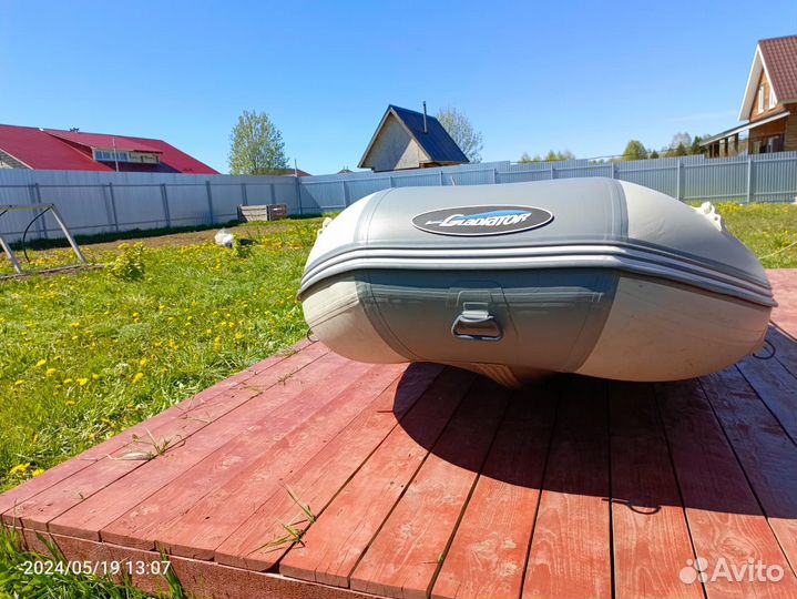 Надувная лодка