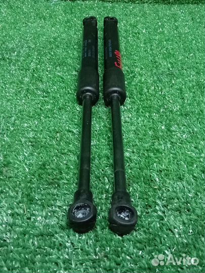 Амортизатор капота Audi Q5 8R cncd (2.0) 2013