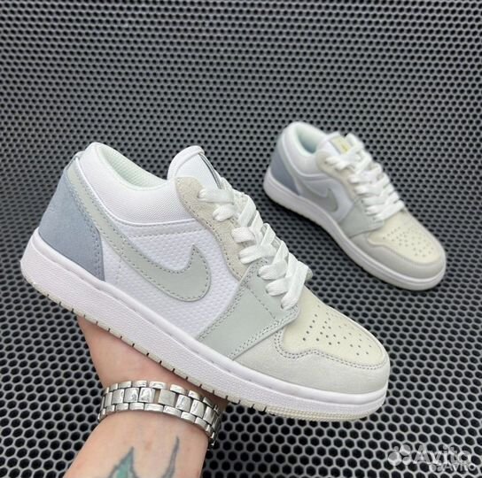 Nike Air Jordan 1 Low Paris