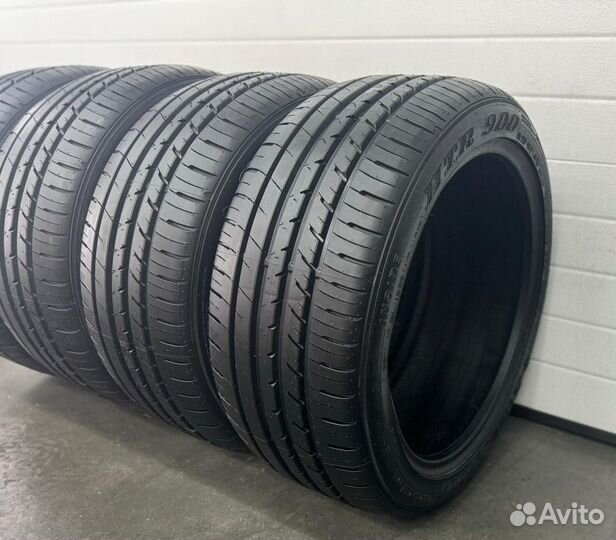 Sumitomo HTR900 235/45 R17 94W