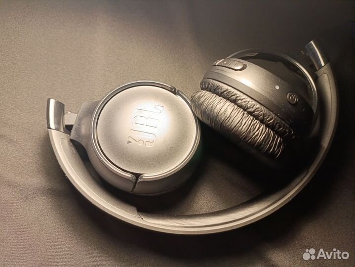 Беспроводные наушники jbl tune 520bt