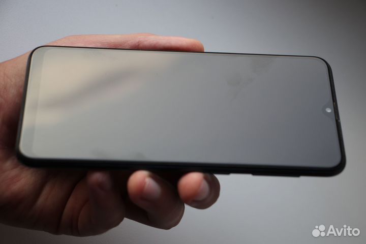 Samsung Galaxy A10, 2/32 ГБ
