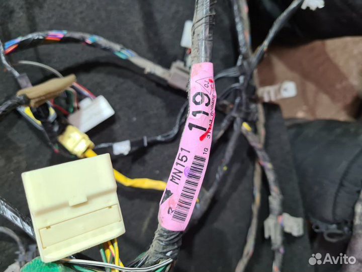 Проводка салона Mitsubishi Lancer 9 4G18 2005