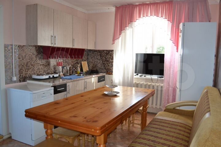 Дом 160 м² на участке 8 сот.