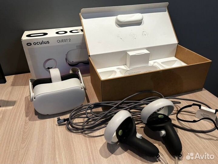 VR шлем Oculus Quest 2 64Gb