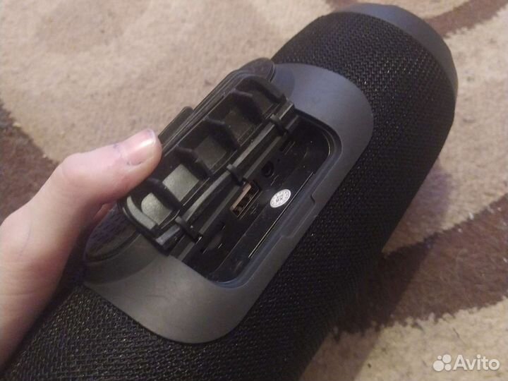 Колонка jbl charge 3