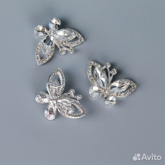Кабошон - брошь со стразами 