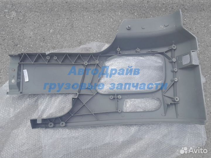 Угол бампера Mercedes Actros передний правый