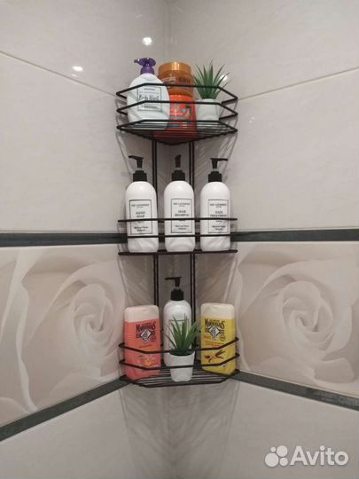 Полки для ванной новые