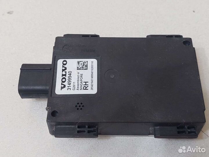 Радарный датчик правый Volvo XC90