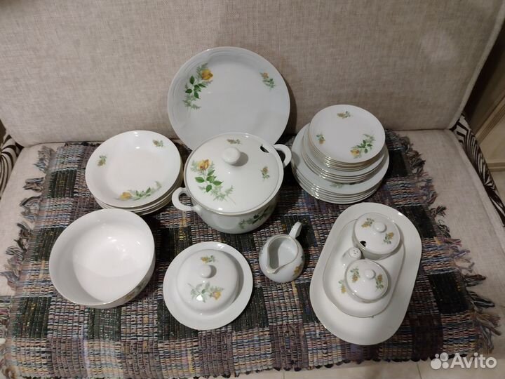 Столовый сервиз 