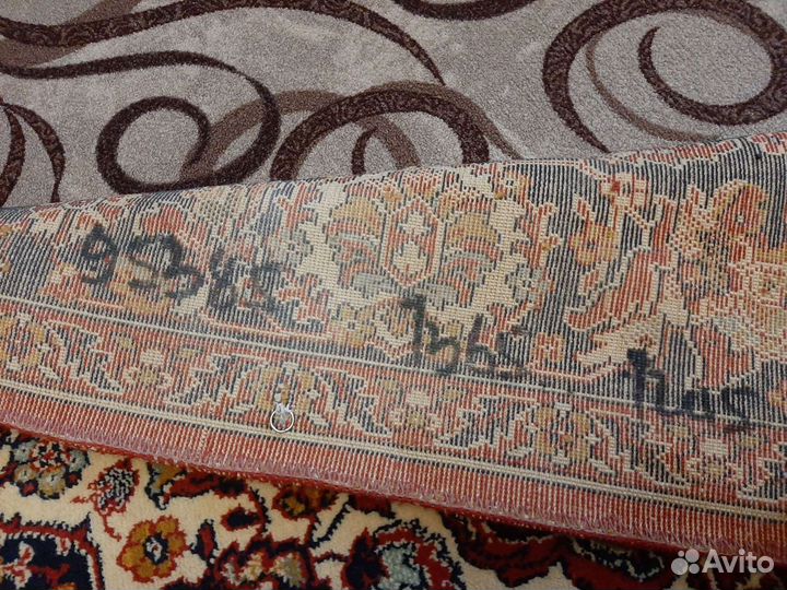 Ковер шерстяной 197 на 280