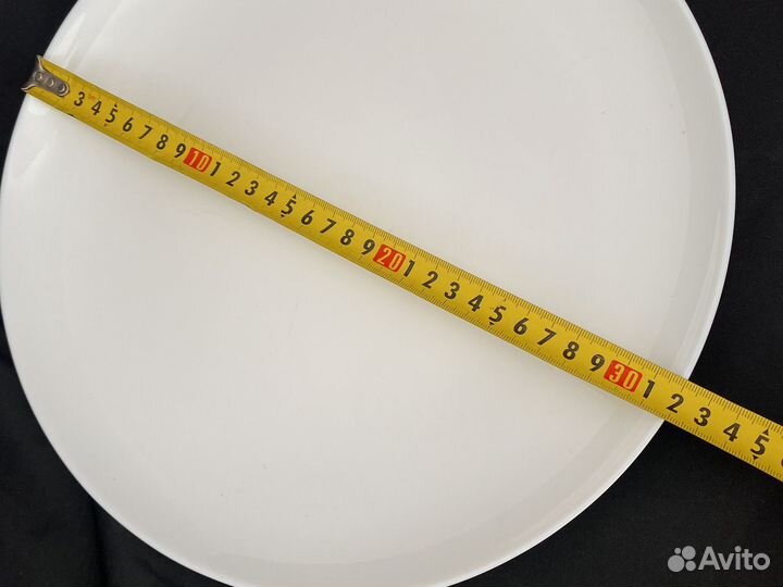 Блюдо тарелка под пиццу и закуски