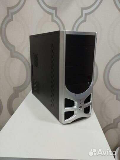 Корпус atx под любые платы + крепеж