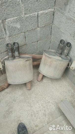 От BMW задние банки