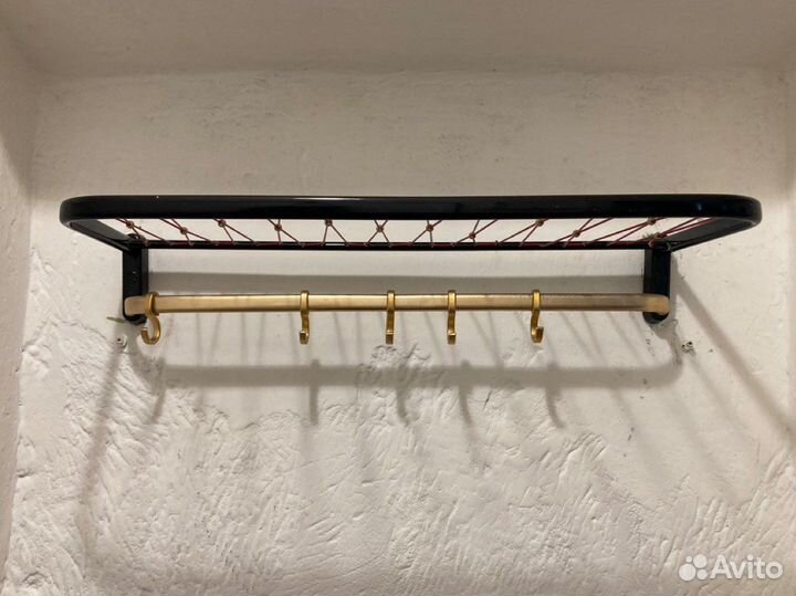 Винтажная вешалка в прихожую