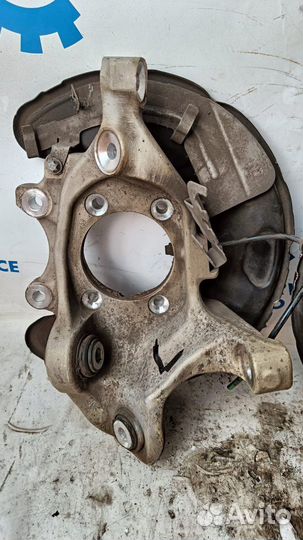 Mercedes GLC X253 Цапфа задняя левая 0741