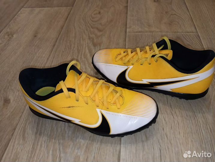 Футбольные бутсы nike mercurial vapor 13