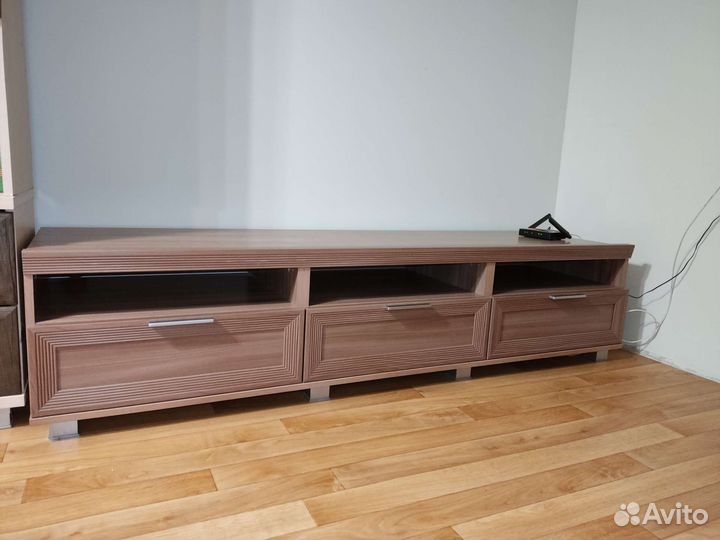 Тумба под тв