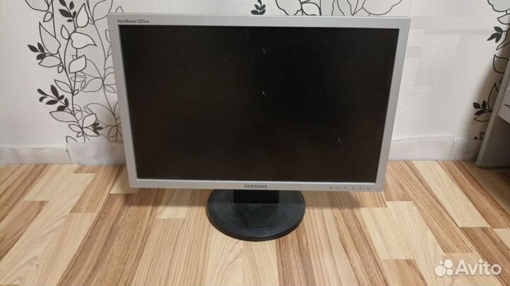 Монитор 22